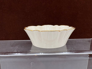 Lenox Holiday American by Design Gold Trim Oval Fluted Scalloped Edge "Merry" Candy Dish
