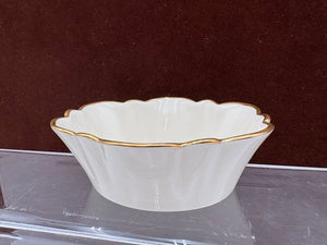 Lenox Holiday American by Design Gold Trim Oval Fluted Scalloped Edge "Merry" Candy Dish