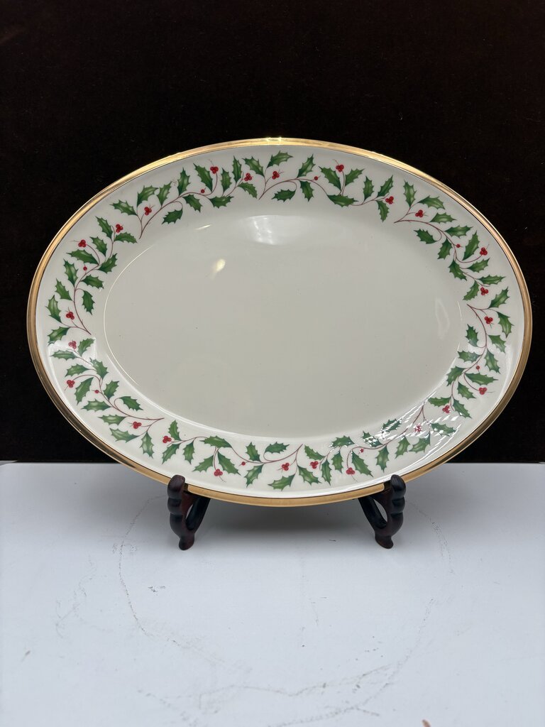 Lenox Holiday Dimensions Collection Gold Trim Holly Leaf Oval Platter 13.8"