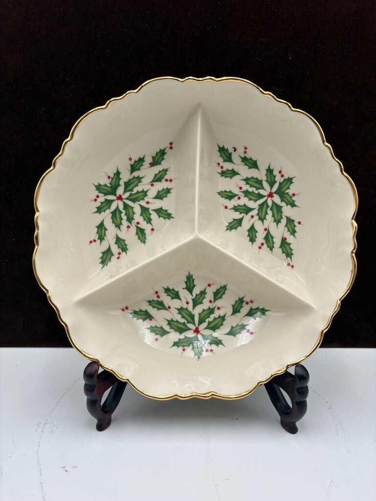 Lenox Holiday American by Design Round Fluted Gold Trim Scalloped Edge Divided Serving Bowl 9.5"