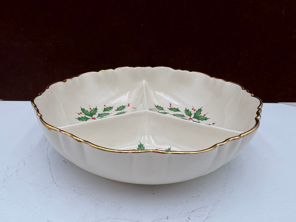 Lenox Holiday American by Design Round Fluted Gold Trim Scalloped Edge Divided Serving Bowl 9.5"
