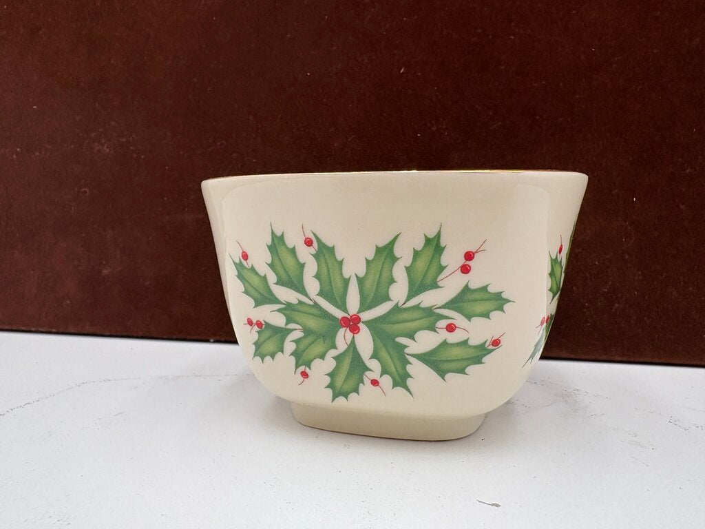 Lenox Holiday American by Design Square Gold Trim Footed Serving Bowl 4.3"