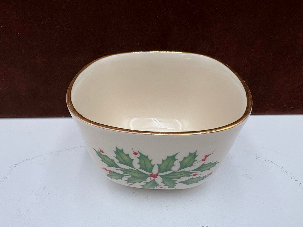 Lenox Holiday American by Design Square Gold Trim Footed Serving Bowl 4.3"