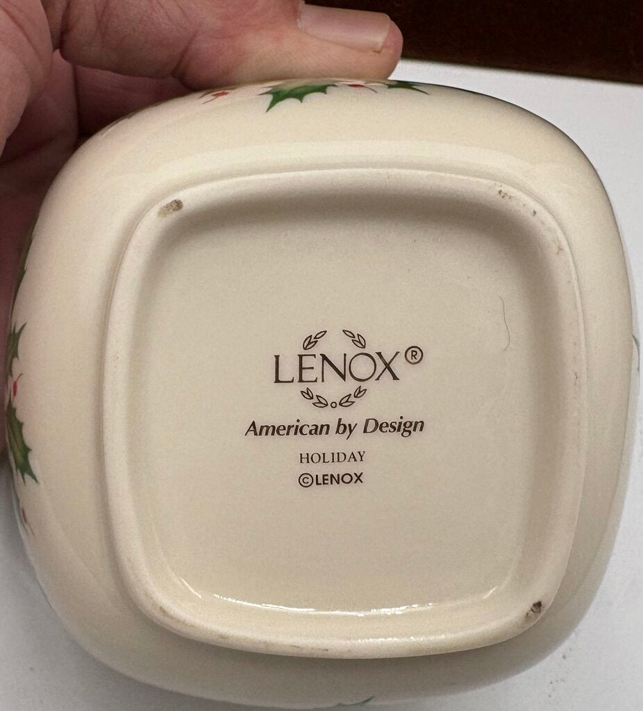 Lenox Holiday American by Design Square Gold Trim Footed Serving Bowl 4.3"