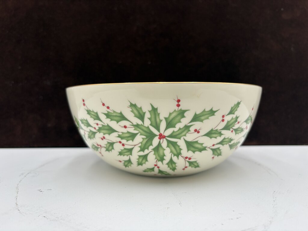Lenox Holiday Dimensions Collection "Home is Where The Heart Is" Holly Leaf Veggie Bowl 7.25"