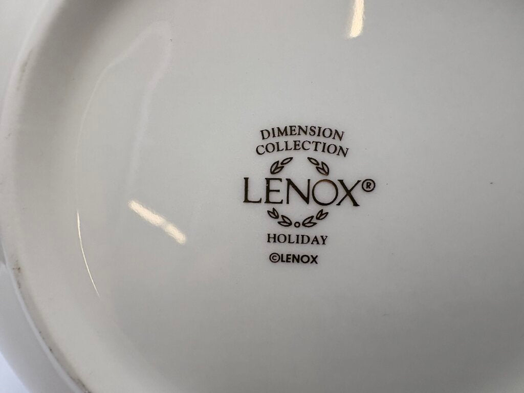 Lenox Holiday Dimensions Collection "Home is Where The Heart Is" Holly Leaf Veggie Bowl 7.25"