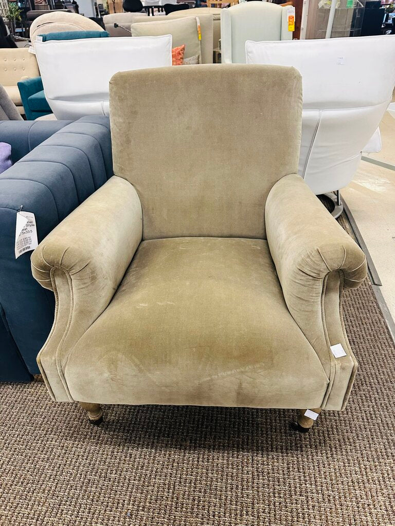 Pleated Sock Arm Accent Chair w/ Casters