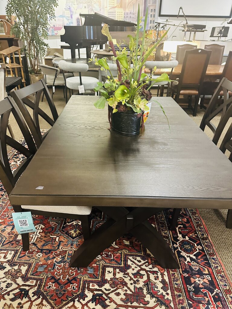 Westen Dining Table + 6 Chairs Orig $1250 (40 X 62 X 30.2)