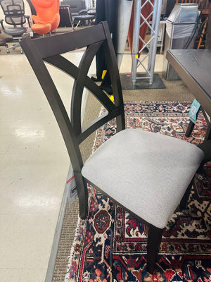 Westen Dining Table + 6 Chairs Orig $1250 (40 X 62 X 30.2)