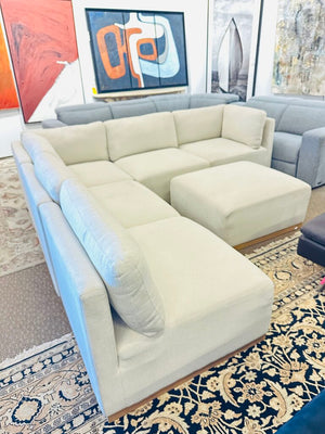 Henredon Murphy Fabric Modular Sectional With Ottoman Orig. $2099