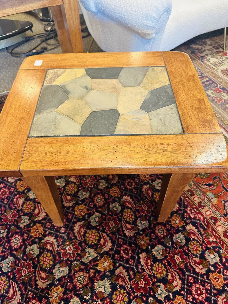 End Table 24x20x22