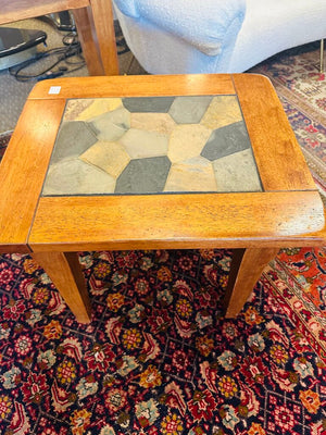 End Table 24x20x22