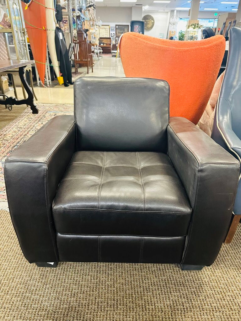 Black Tufted Leather Square Arm Chair