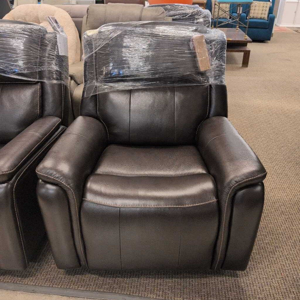 Barcalounger Bryson Power Recliner Orig. $699