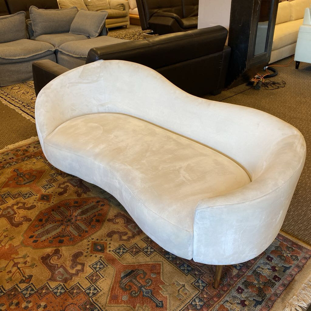 Shurtz Velvet Loveseat 69 X 35 X 30