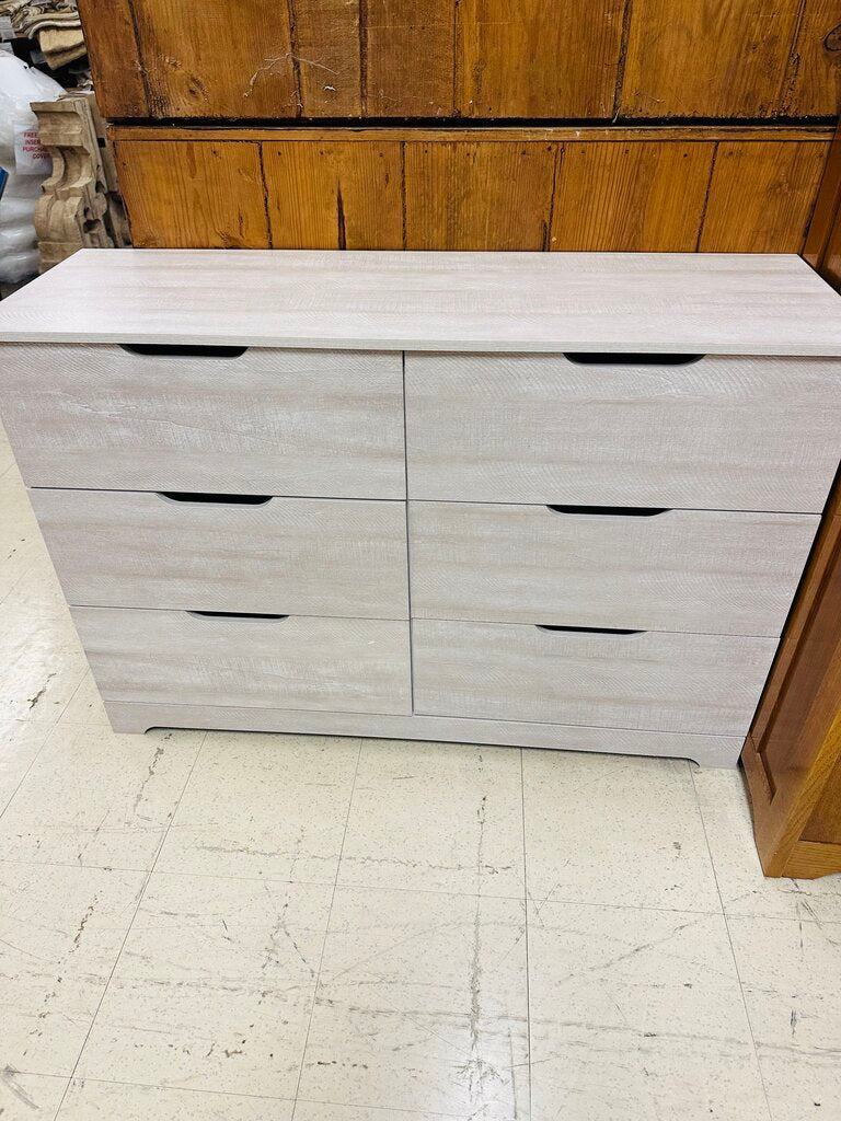 Aroob 6 Drawer Dresser (31.7 X 47 X 15.6)