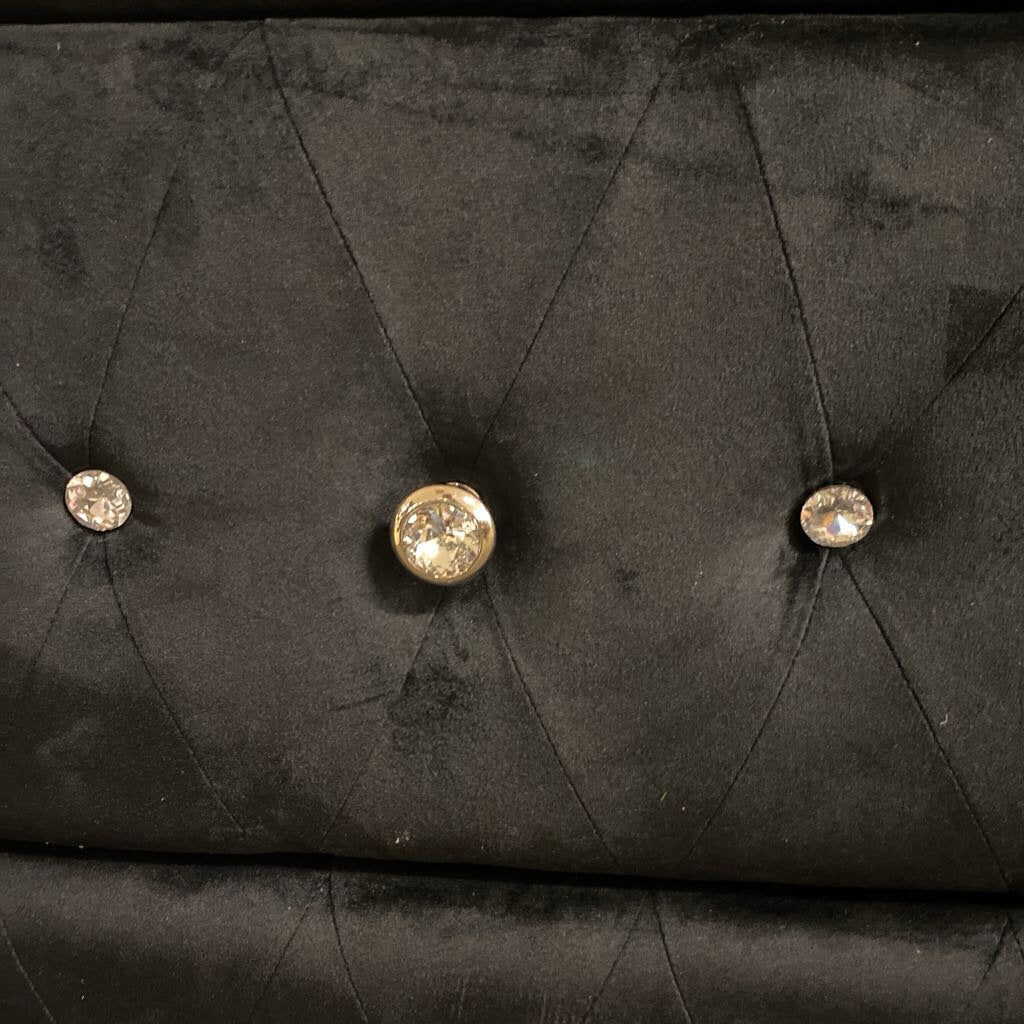 Modern Black Tufted Velvet Nightstand (27.5x16x26)