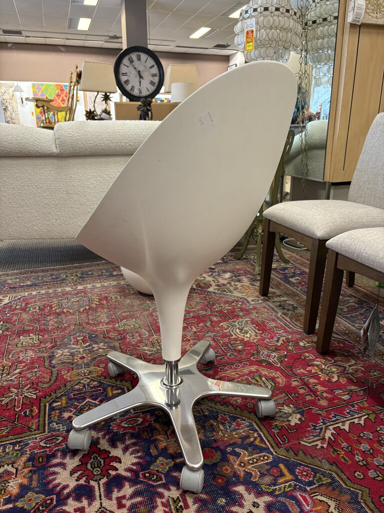Stefano Giovannoni Magis Bambo White Adjustable Office Chair