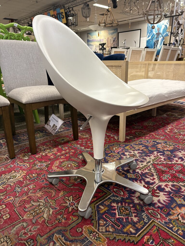 Stefano Giovannoni Magis Bambo White Adjustable Office Chair