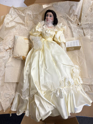Franklin Heirloom Dolls Scarlett O'Hara's Wedding Dress 22" Mint in Box