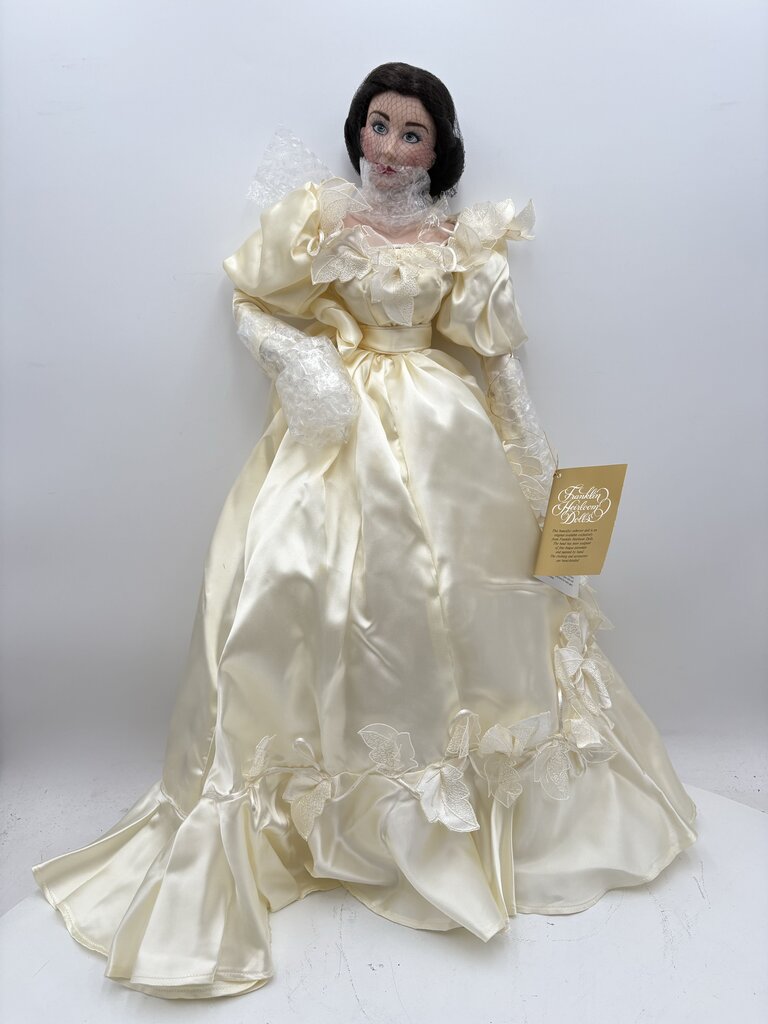 Franklin Heirloom Dolls Scarlett O'Hara's Wedding Dress 22" Mint in Box