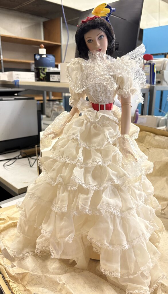 Franklin Heirloom Dolls Scarlett O'Hara's White Party Dress 19" Mint in Box