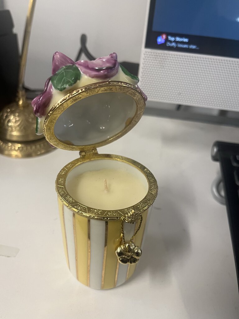 Bombay Co Iris Love Candle Holder Porcelain