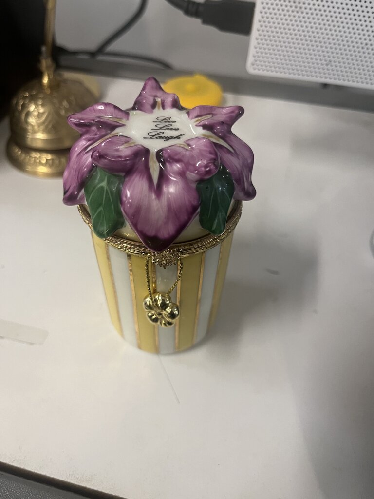 Bombay Co Iris Love Candle Holder Porcelain