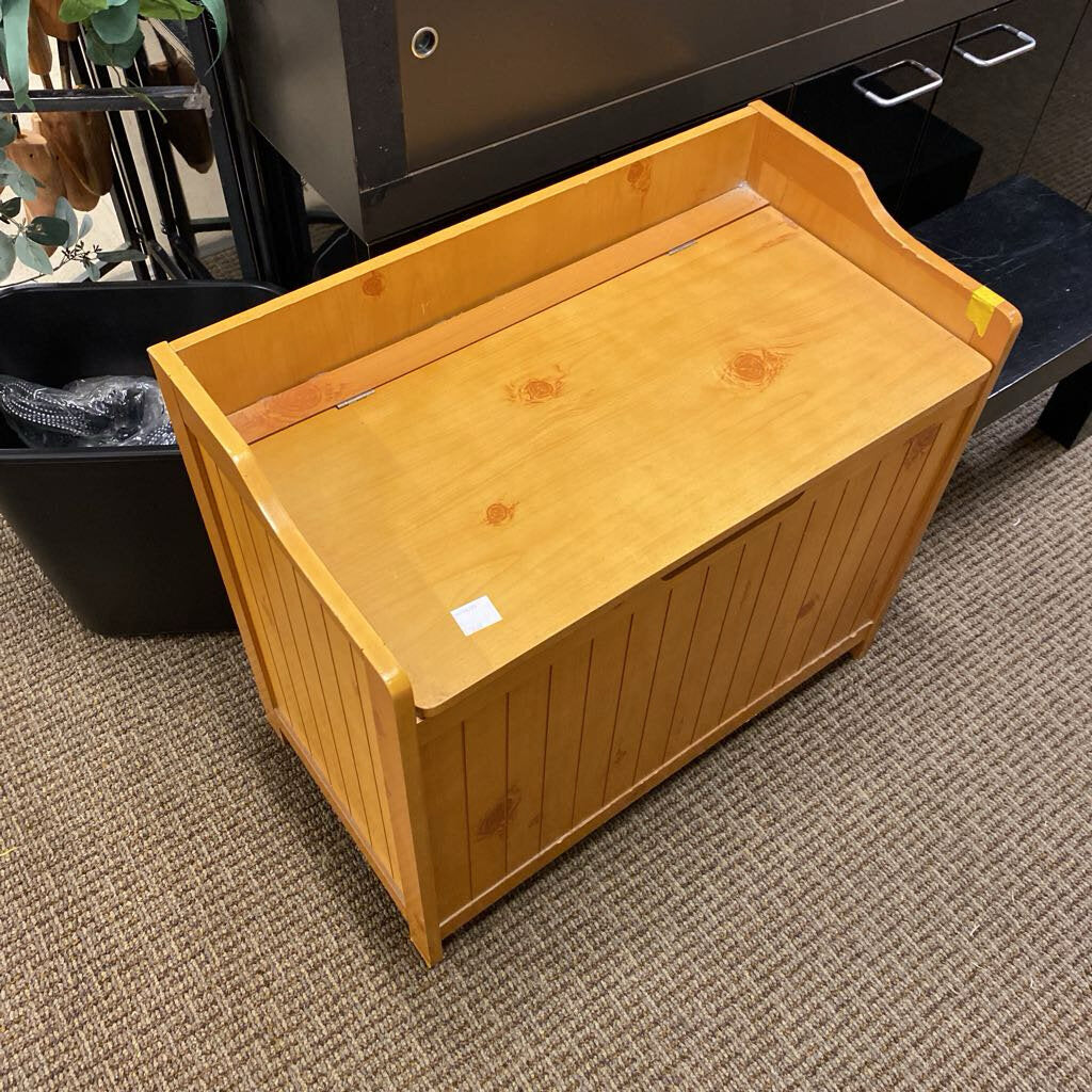 Maple Storage Chest 14x26x24