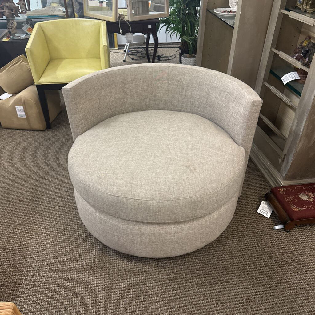 H D Buttercup Zoe Swivel Chair Tyler Linen orig. $1250