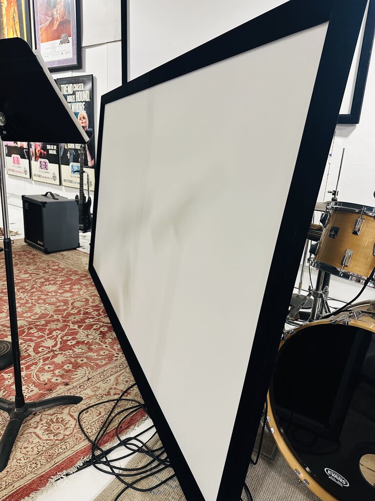 Wall Mounted Projector Screen w/ Velvet Frame 91x54