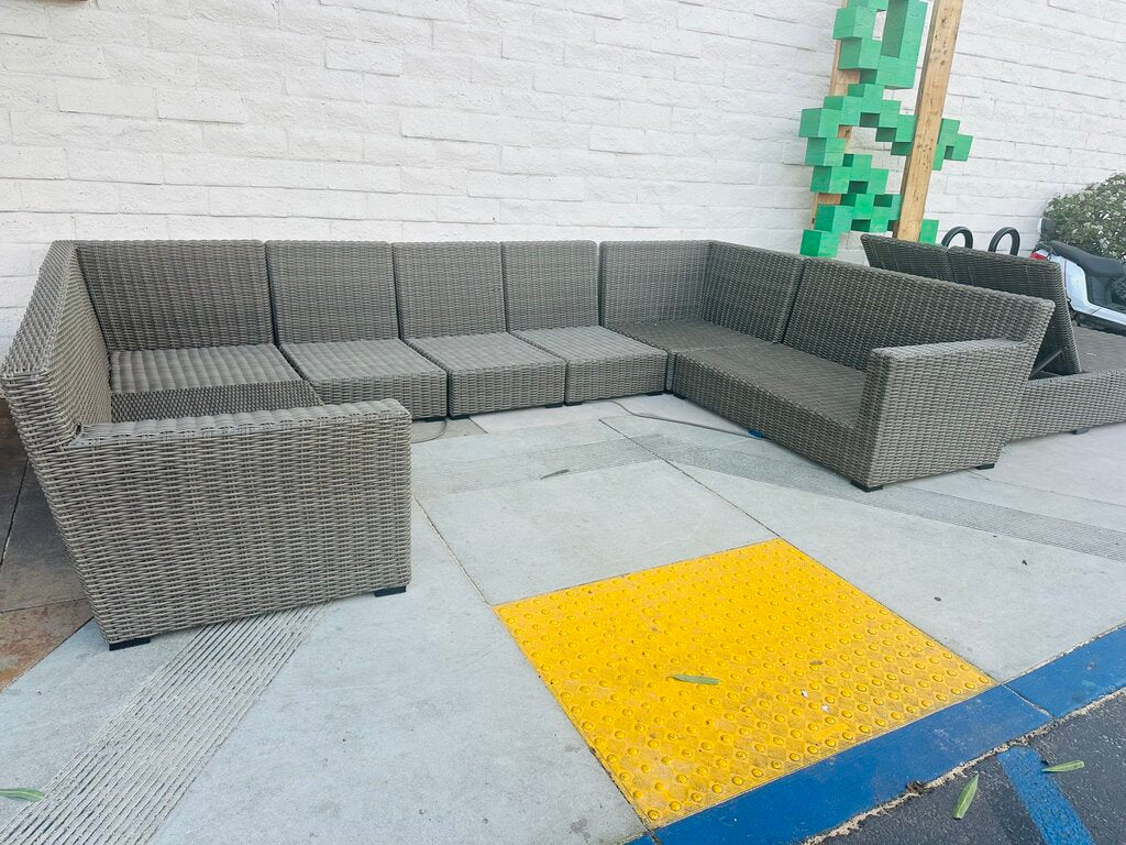 7 Piece Wicker Patio Sectional With Cushions