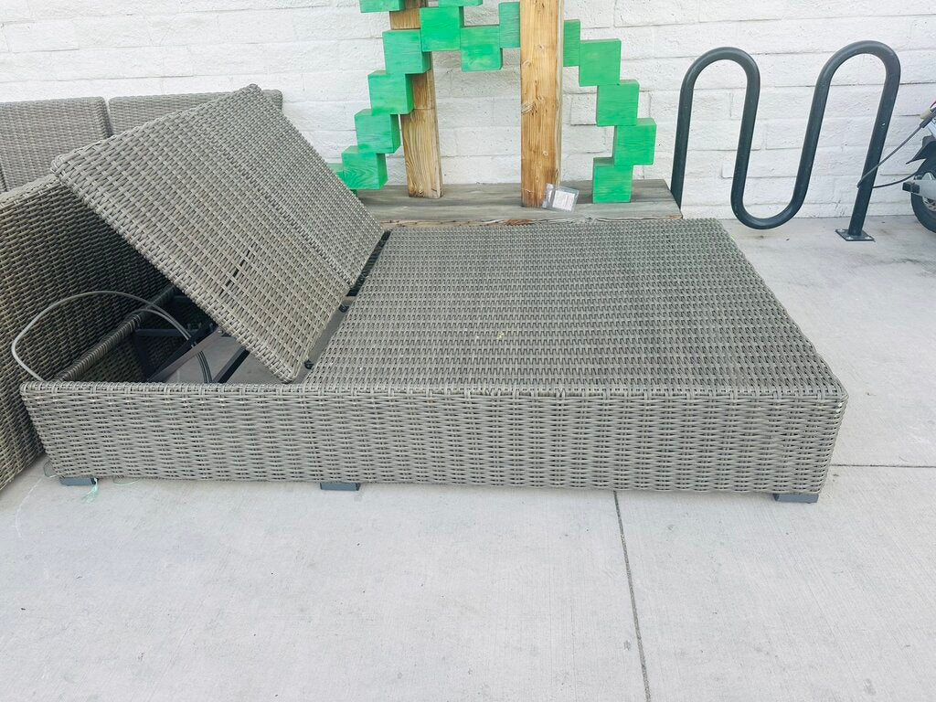 Patio Wicker Double Chaise