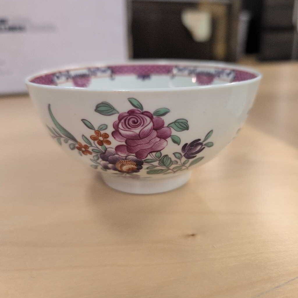 18th Century English Worcester Porcelain Bowl 4.75x2.5