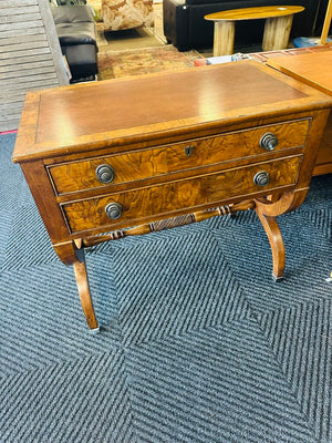 Ethan Allen Connolly Nightstand 18x32x29