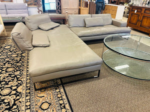 GAMMA Sunset Italian Leather Sectional Sofa Orig. $15500 (115x95)