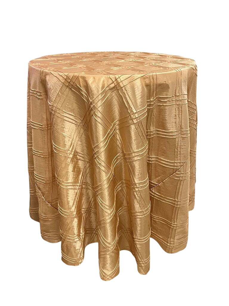 Assorted Gold Tablecloths for Luxurious Celebrations