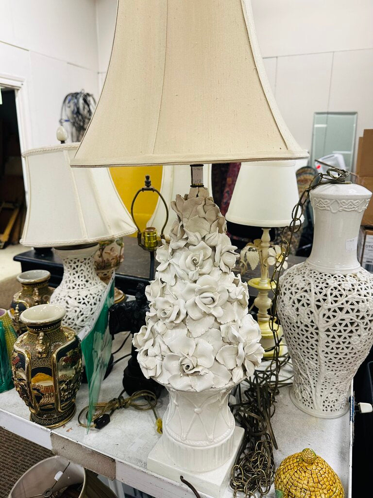 Manises Flora Blanco Lamp