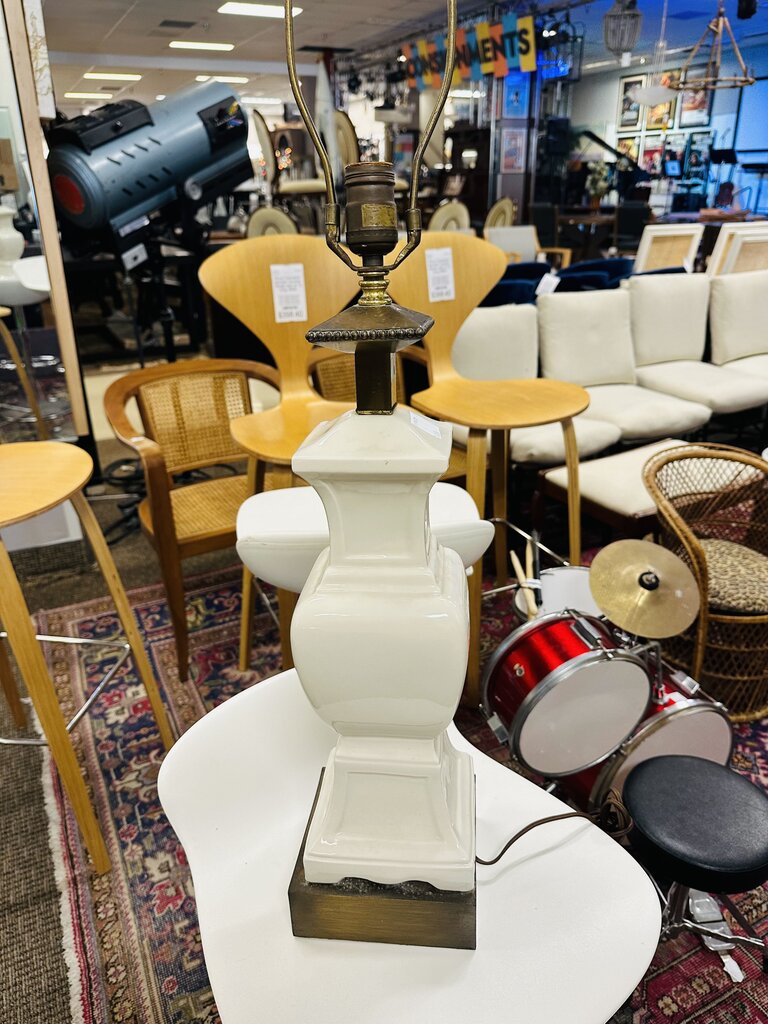 White Porcelain Table Lamp