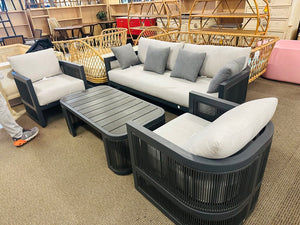 Henredon Saddleton 4 piece Patio Set