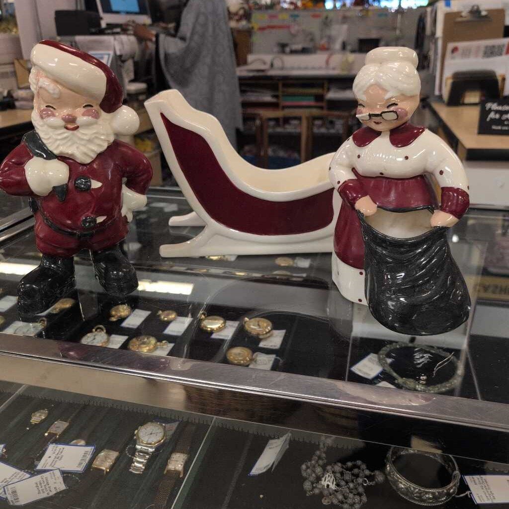 Betty Lou Nichols Vintage Christmans Set