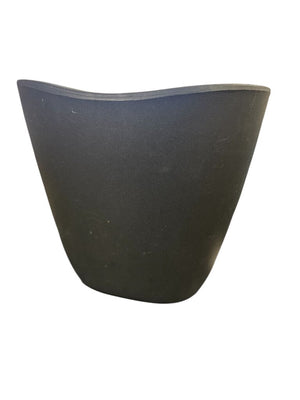 Black Plastic Triangular Mouth Planter 12 Inch