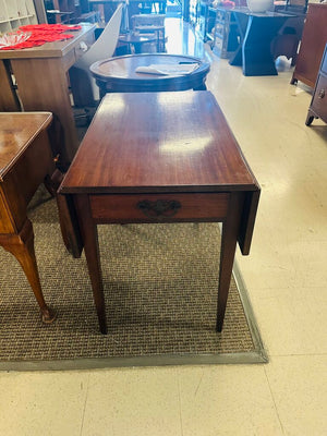 Antique Pembroke Chippendale Drop Leaf 9InchLeaves