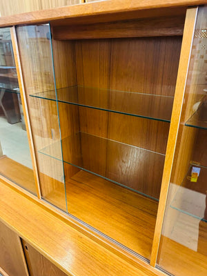 Danish Mid Century Teak Buffet and Hutch 73x20x62