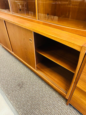 Danish Mid Century Teak Buffet and Hutch 73x20x62