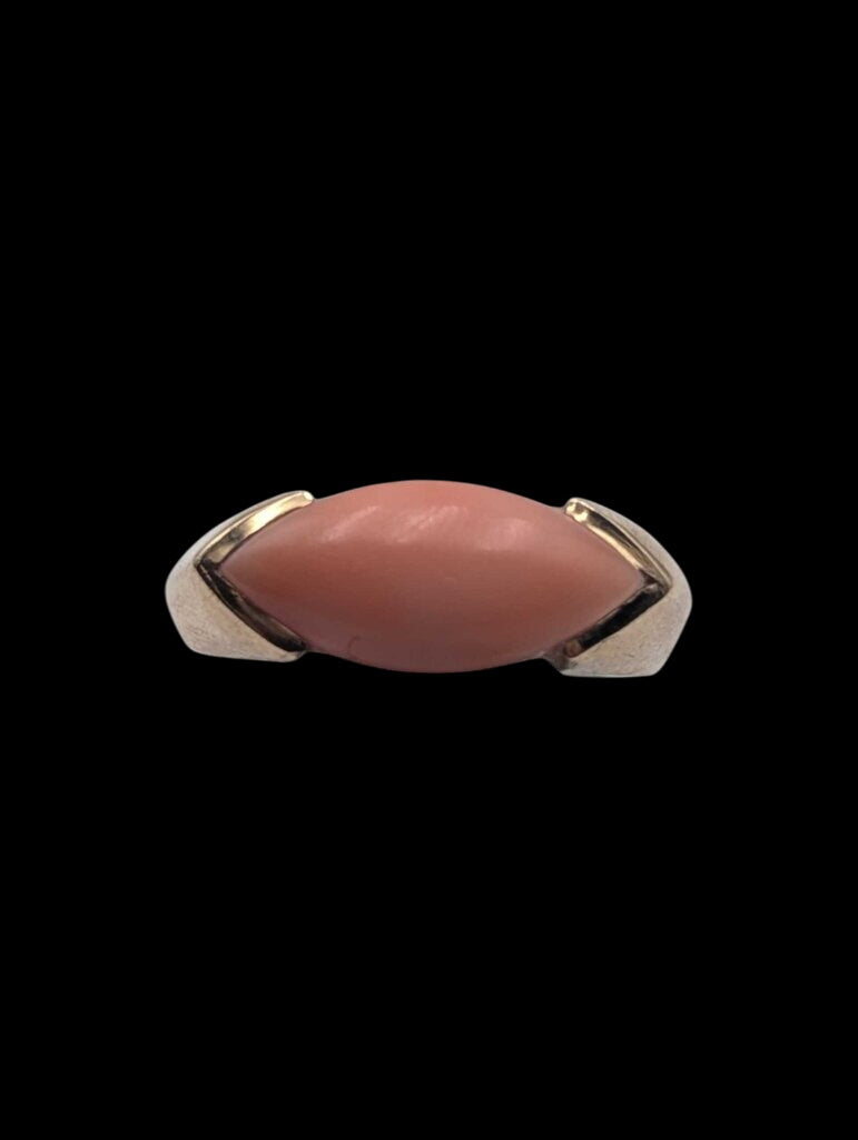 Ring 14k Yellow Gold w/ Coral
