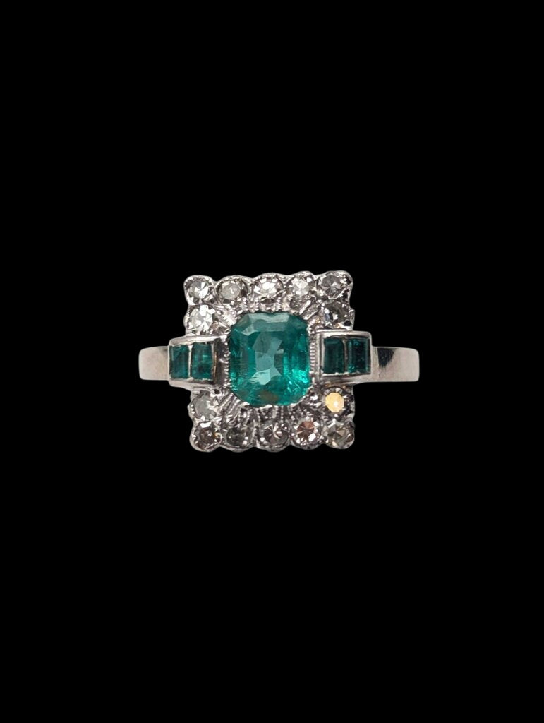 Ring 18k White Gold w/ Emeralds & Diamonds