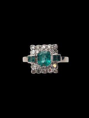 Ring 18k White Gold w/ Emeralds & Diamonds