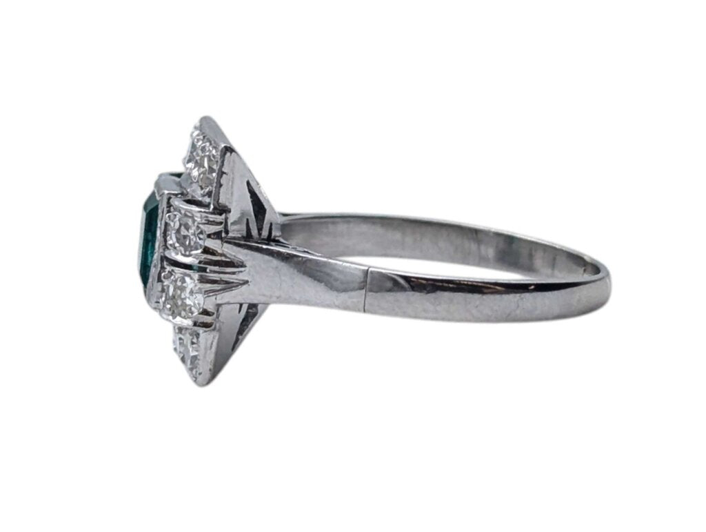 Ring PT Center Emerald & Diamonds