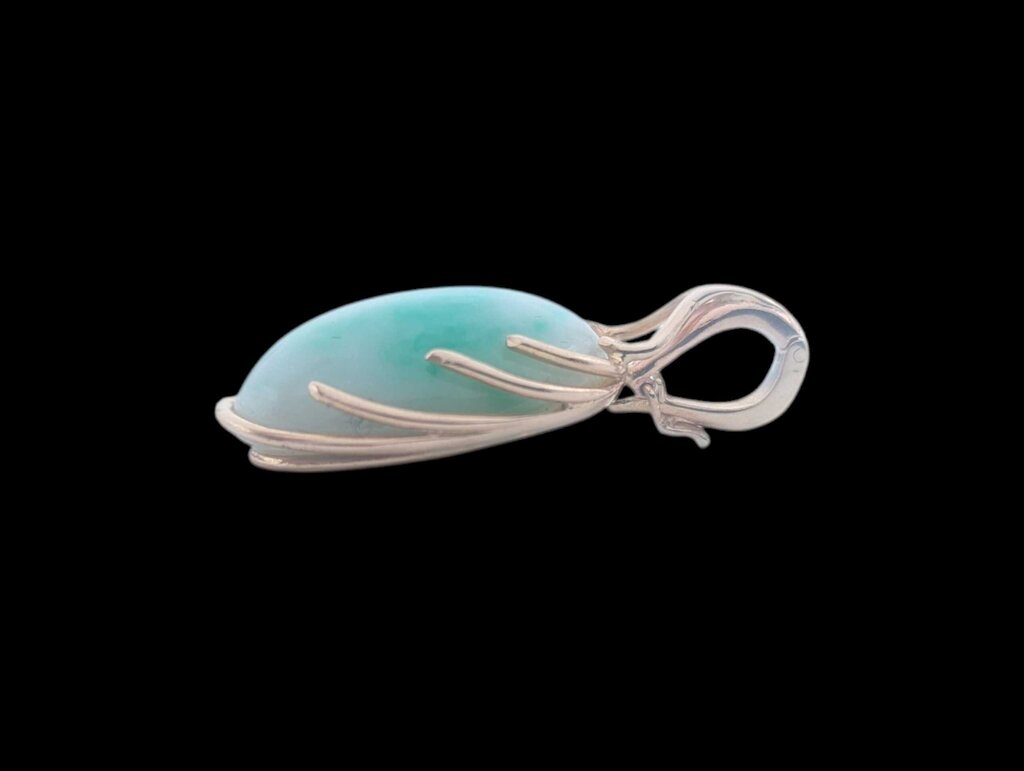 Pendant 14k Yellow Gold Jade Cabochon